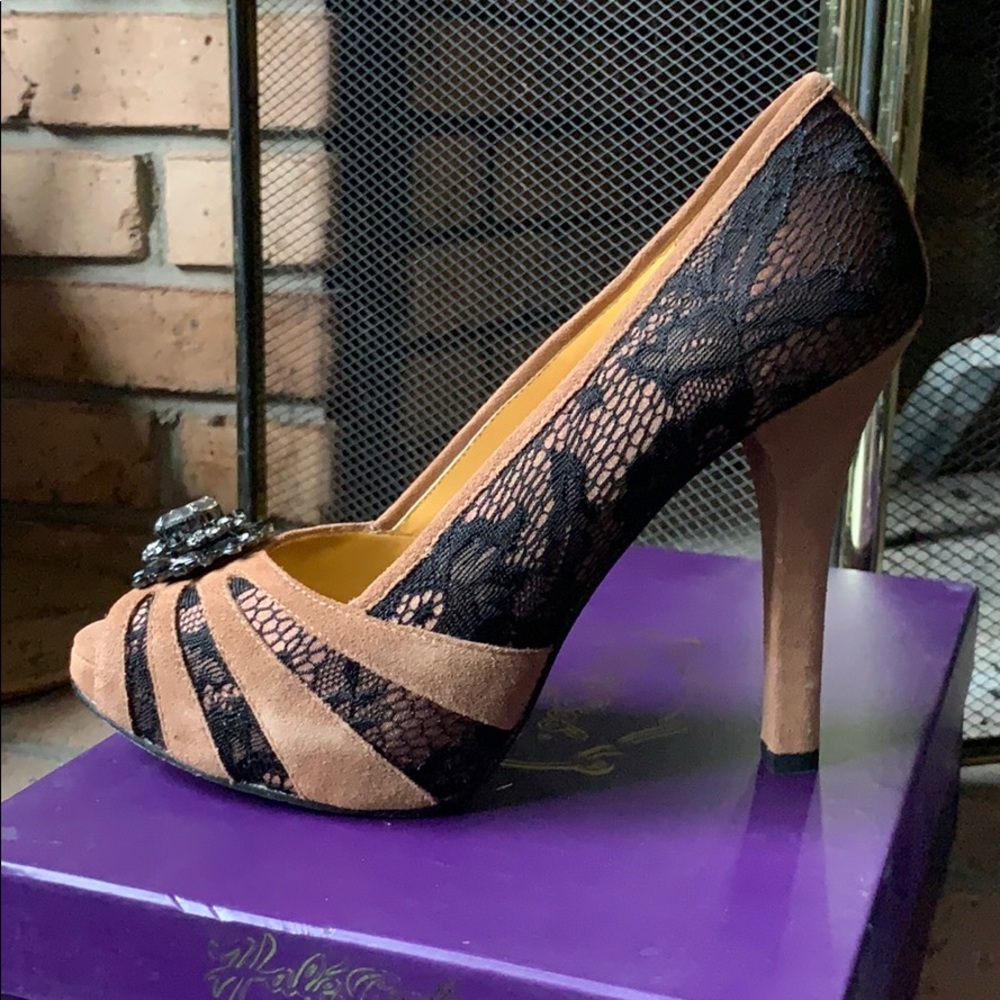 Hale Bob Beatrice Pump, size 7